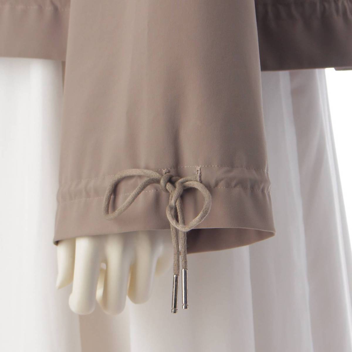 楽天市場】【フォクシーニューヨーク】Foxey New York 20年 フーディ