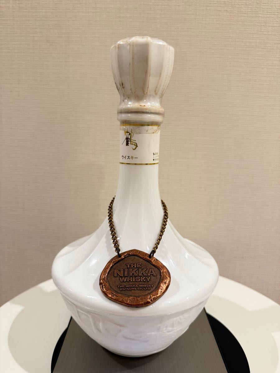 新品未開栓】ニッカウィスキー 鶴 陶器瓶 古酒 ※ボトル液漏れあり 新品
