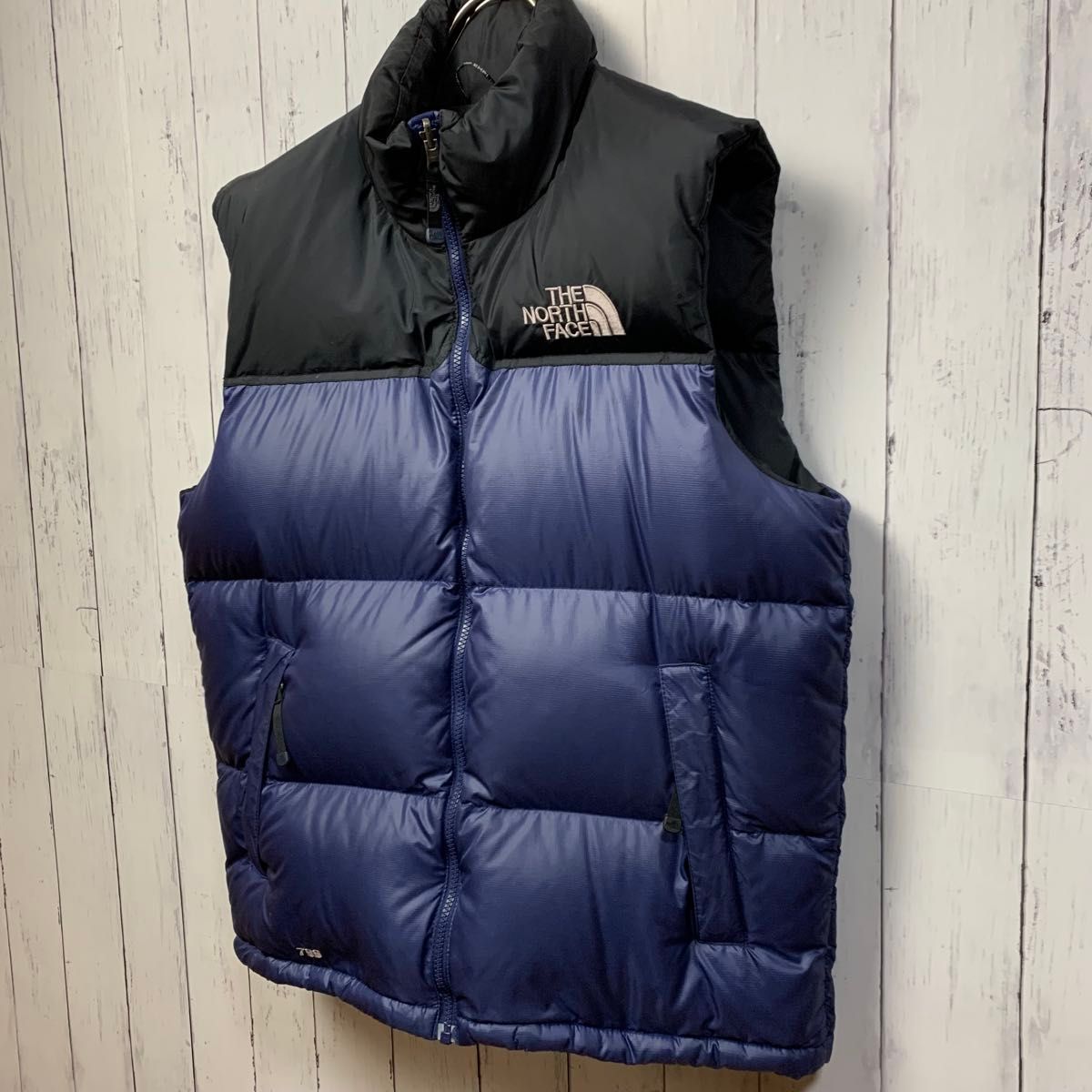 ザノースフェイス ヌプシダウンベスト メンズ M 濃青黒 刺繍ロゴ バイ