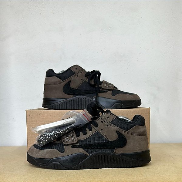 TÊNIS TRAVIS SCOTT X AIR JORDAN JUMPMAN JACK TR DARK MOCHA (SEM