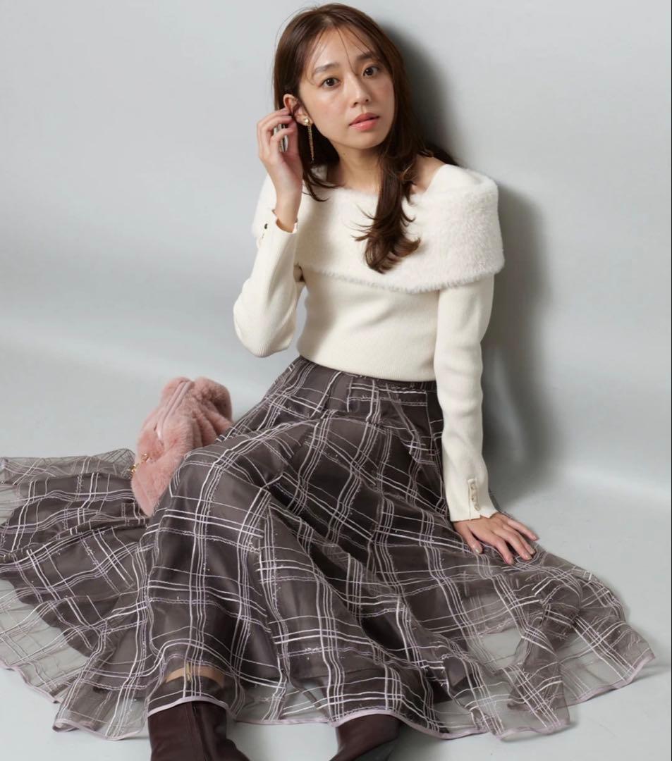 【新品タグ付き】JUSGLITTY チェックスカート モカ茶　ジャスグリッティー JUSGLITTY（ジャスグリッティー）の「チェックタフタボリューム