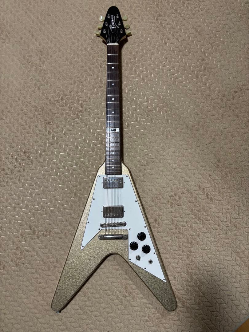 激レア BURNY FERNANDES KEN LV-115KK Burny LV-115KK L'Arc-en-Ciel KEN model SOP 買取りました