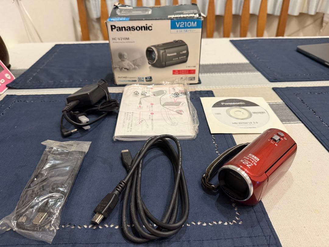 Panasonic HC-V210M フルHDビデオカメラ Amazon.co.jp: パナソニック デジタルハイビジョンビデオカメラ V210