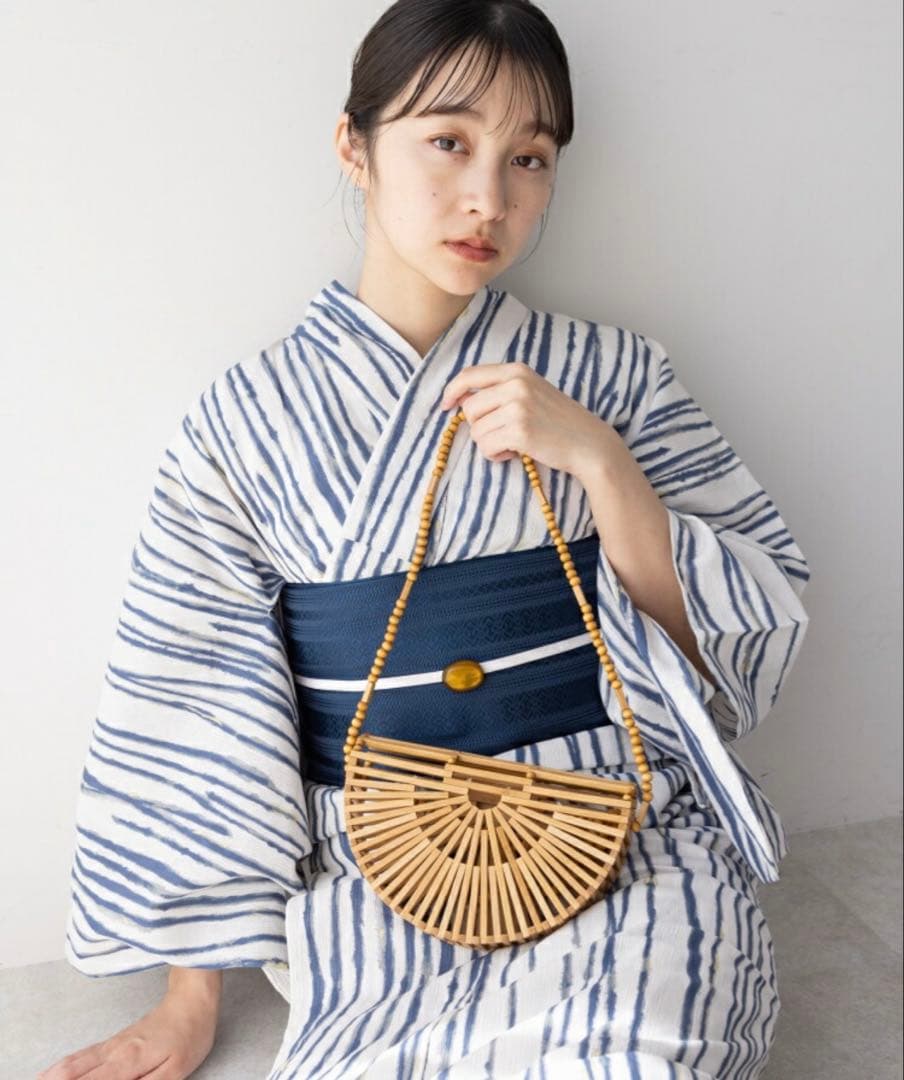 ゆかた館グレース『白と青のストライプデザインの浴衣・帯・下駄セット』 楽天市場】こだわり浴衣 5点セット (浴衣/帯/下駄/腰紐/着付け冊子