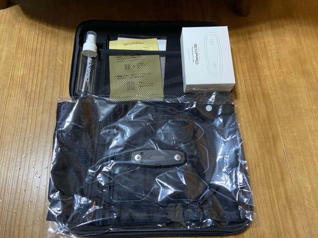 SIXPAD EMS シックスパッド パワースーツアブズ 楽天市場】SIXPAD Powersuit Abs（シックスパッド パワースーツアブズ