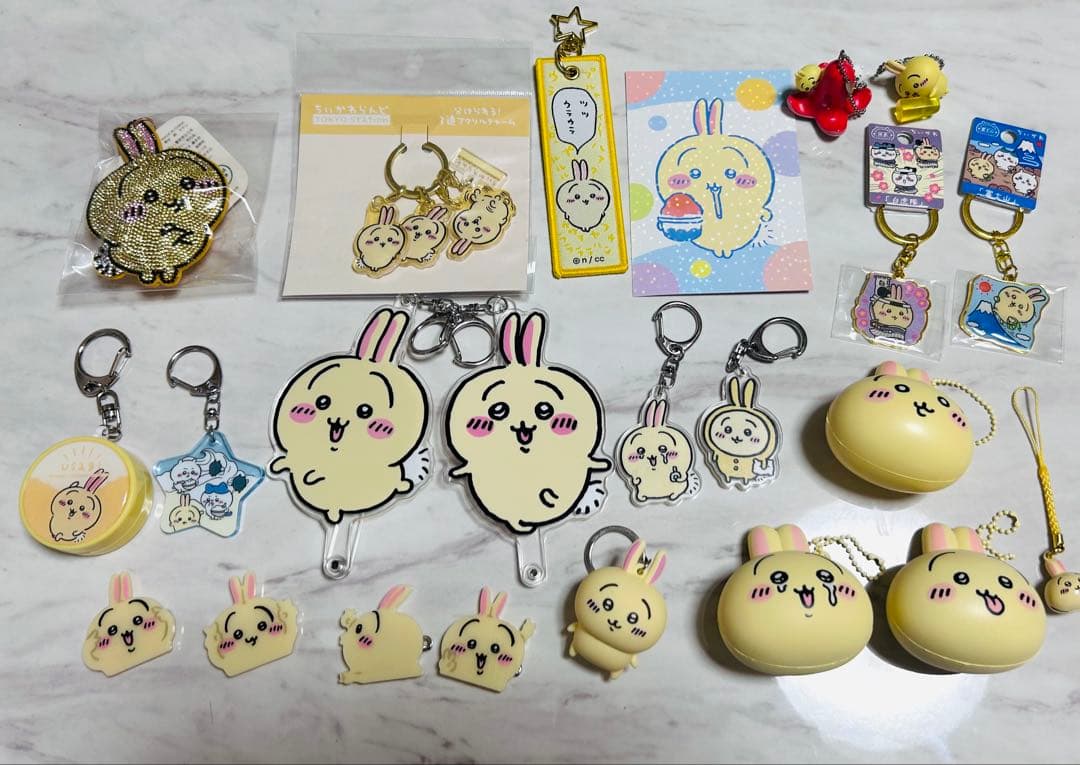 ちいかわ うさぎ キーホルダー バッジ セット - メルカリ