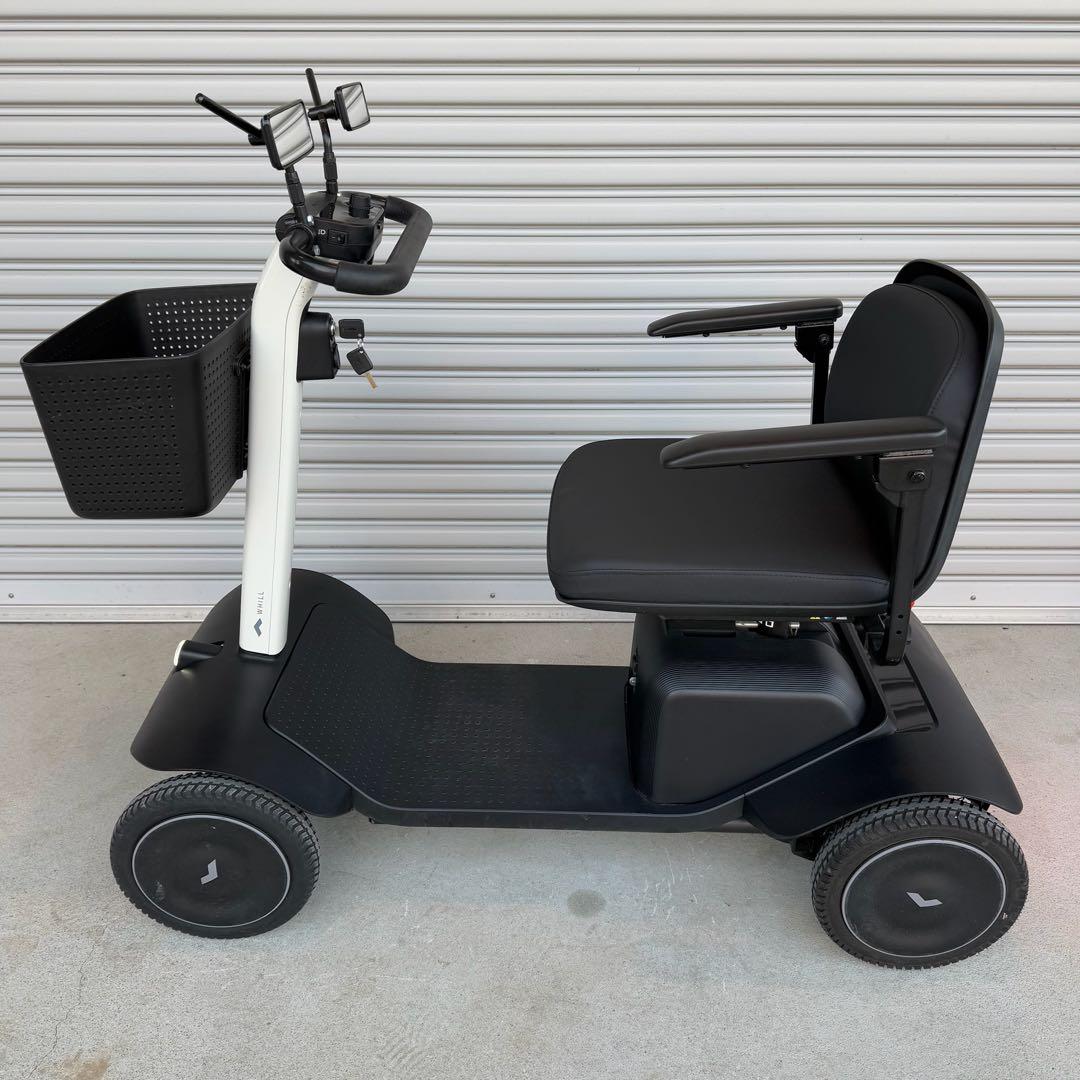 ○ 美品 ウィル WHILL Model S シニアカー ホワイト - メルカリ