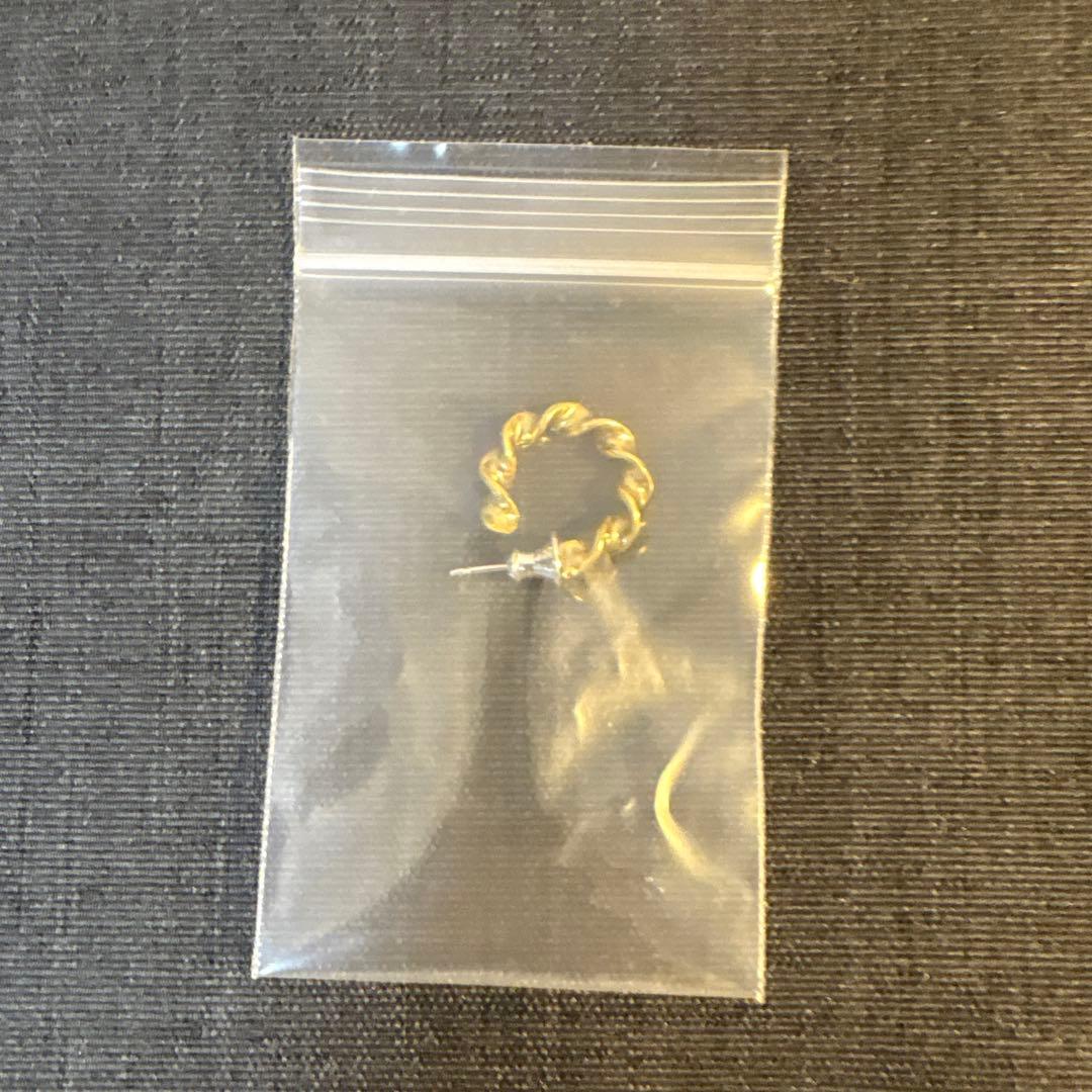 クロムハーツ 片耳ピアス 楽天市場】【ギフト品質】クロムハーツ 片耳 ピアス タイニー CHプラス