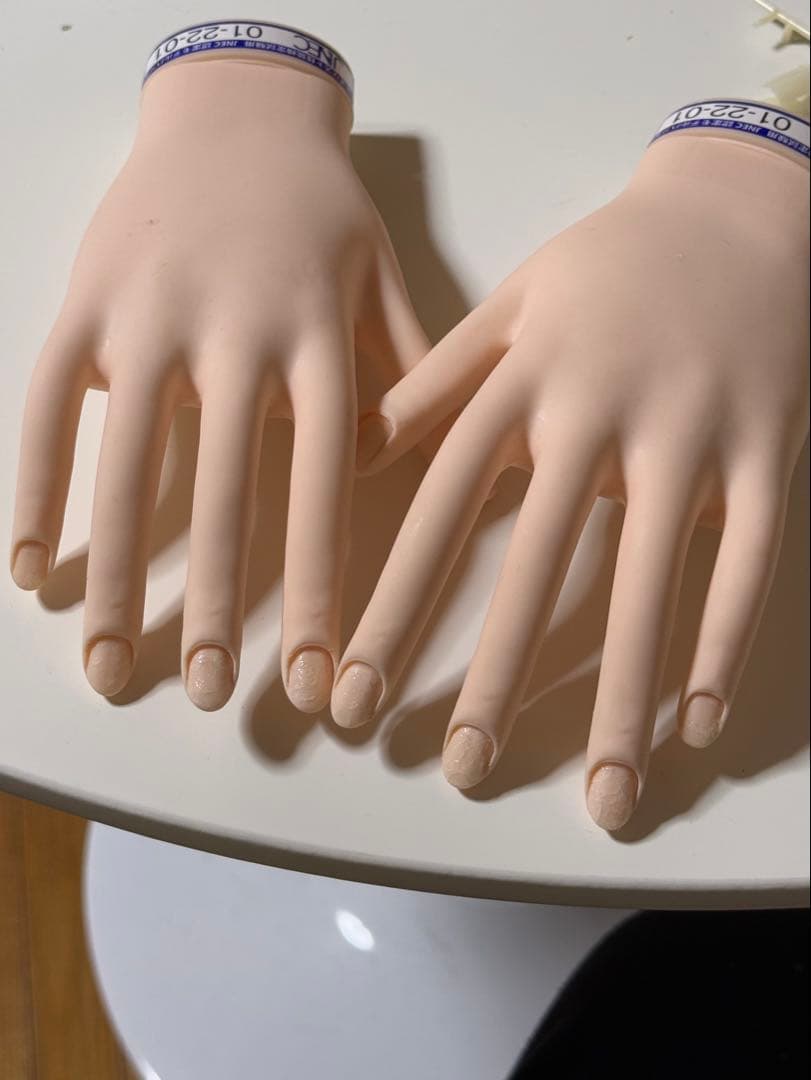 認定モデルハンド ネイル検定 認定モデルハンドへのチップ装着やり方 - YouTube